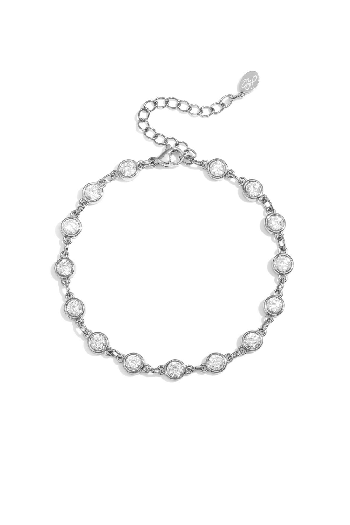 Zilveren armband met ronde zirkonia steentjes gemaakt van stainless steel