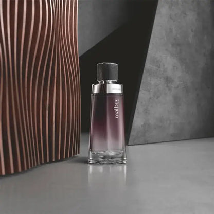 Malbec Icon parfumfles ontworpen door Pininfarina – modern en elegant design