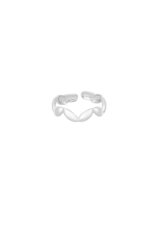 Ring met waves in de kleur zilver