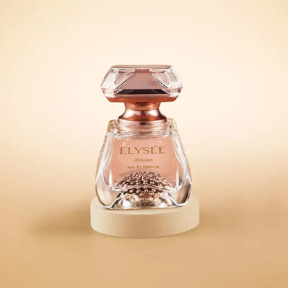 Close-up Elysée parfum – kristallen dop en luxe uitstraling